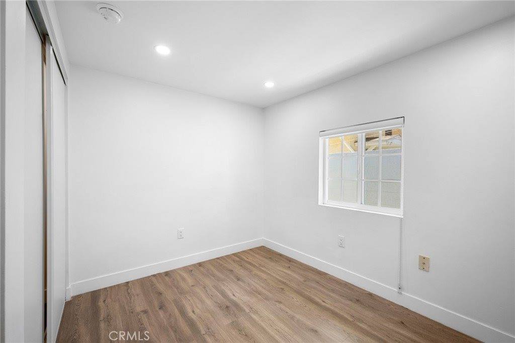 1010 Mariposa St, Glendale, CA 91205