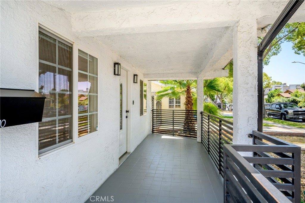 1010 Mariposa St, Glendale, CA 91205