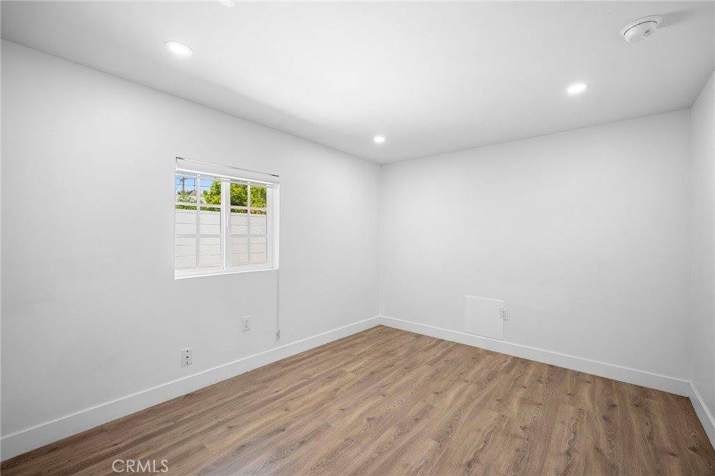 1010 Mariposa St, Glendale, CA 91205