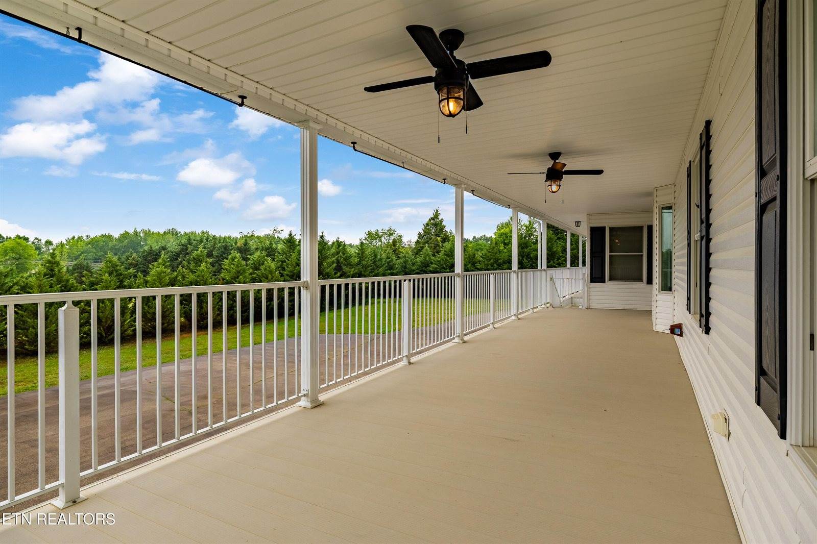1700 Cedar Valley Rd, Sweetwater, TN 37874