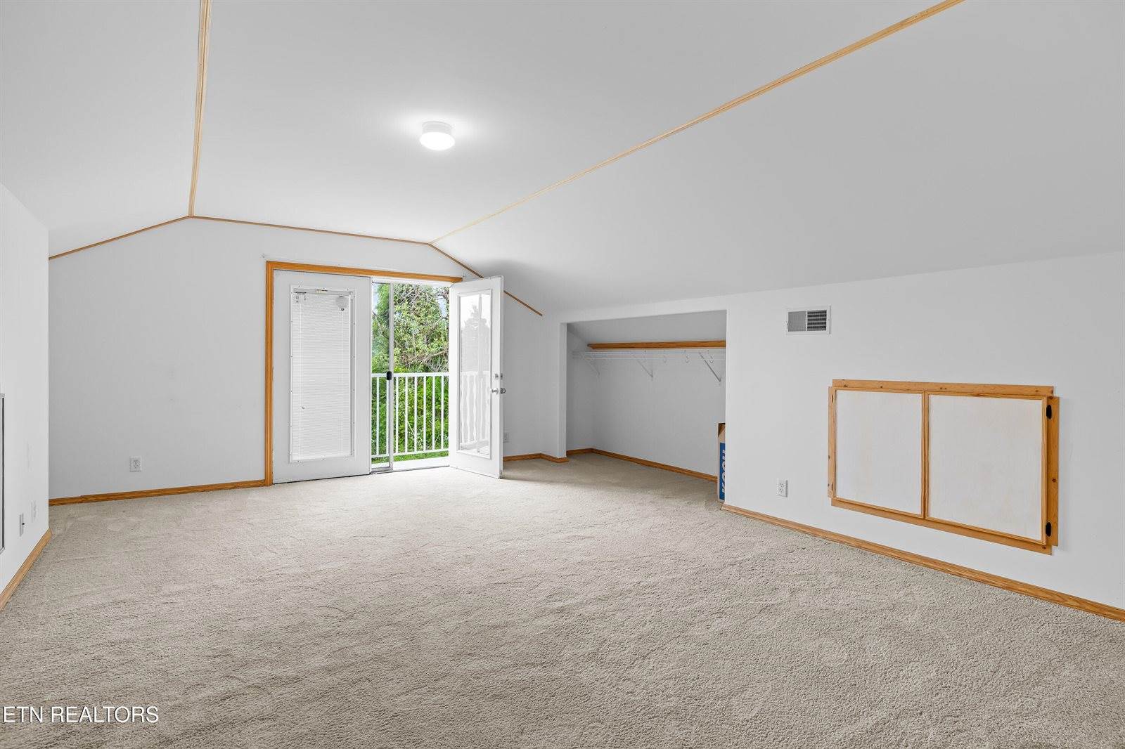 1700 Cedar Valley Rd, Sweetwater, TN 37874