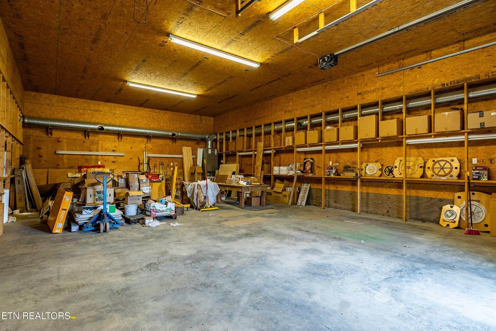 1700 Cedar Valley Rd, Sweetwater, TN 37874