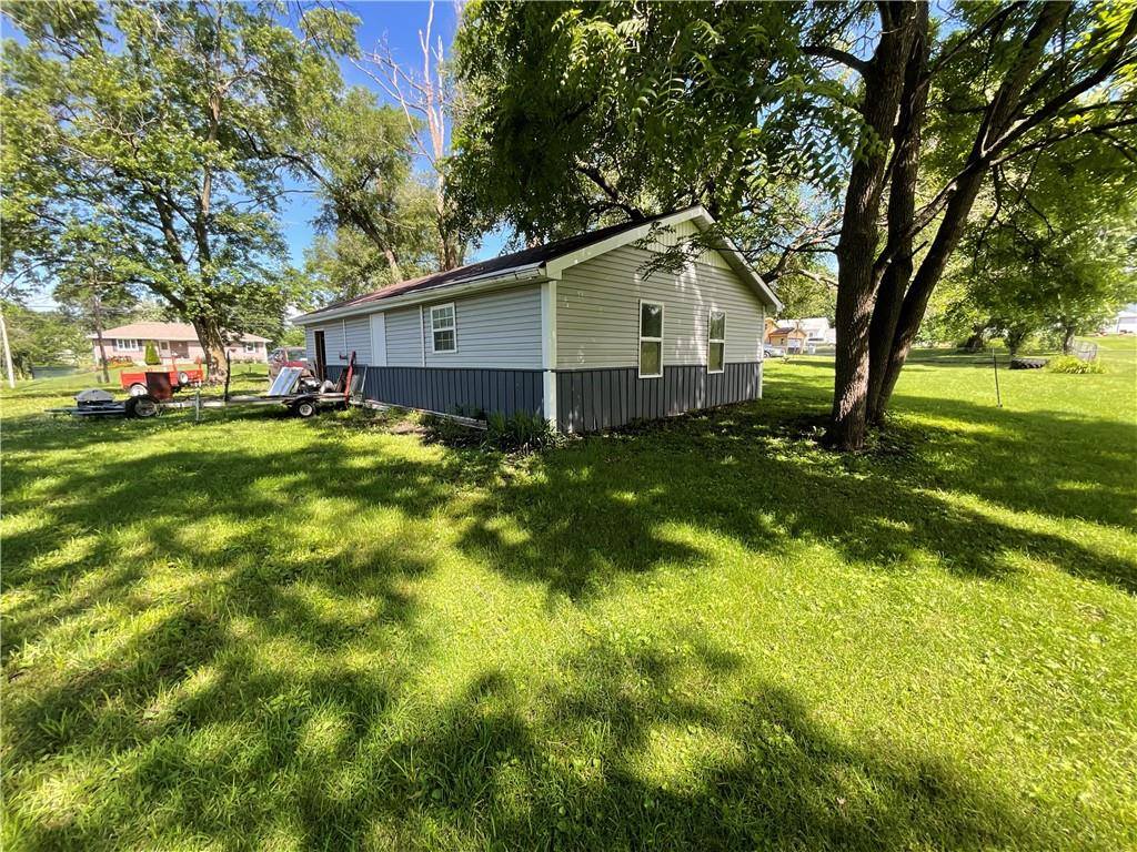 419 South Orange Street, Cameron, MO 64429