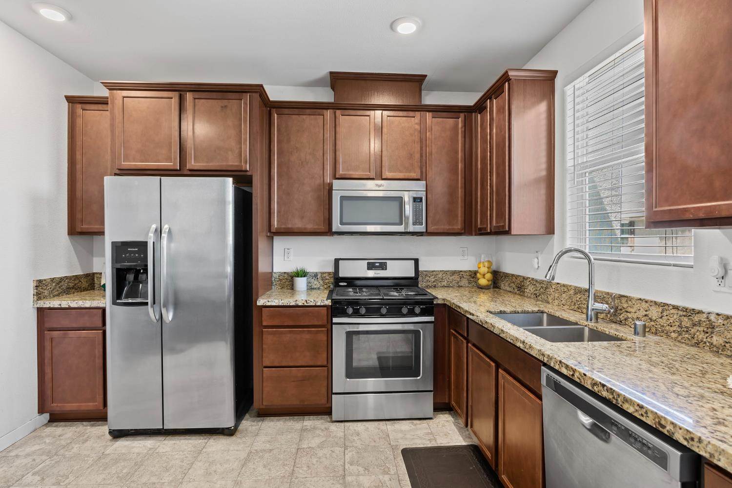 4102 Beechcraft Way, Sacramento, CA 95834