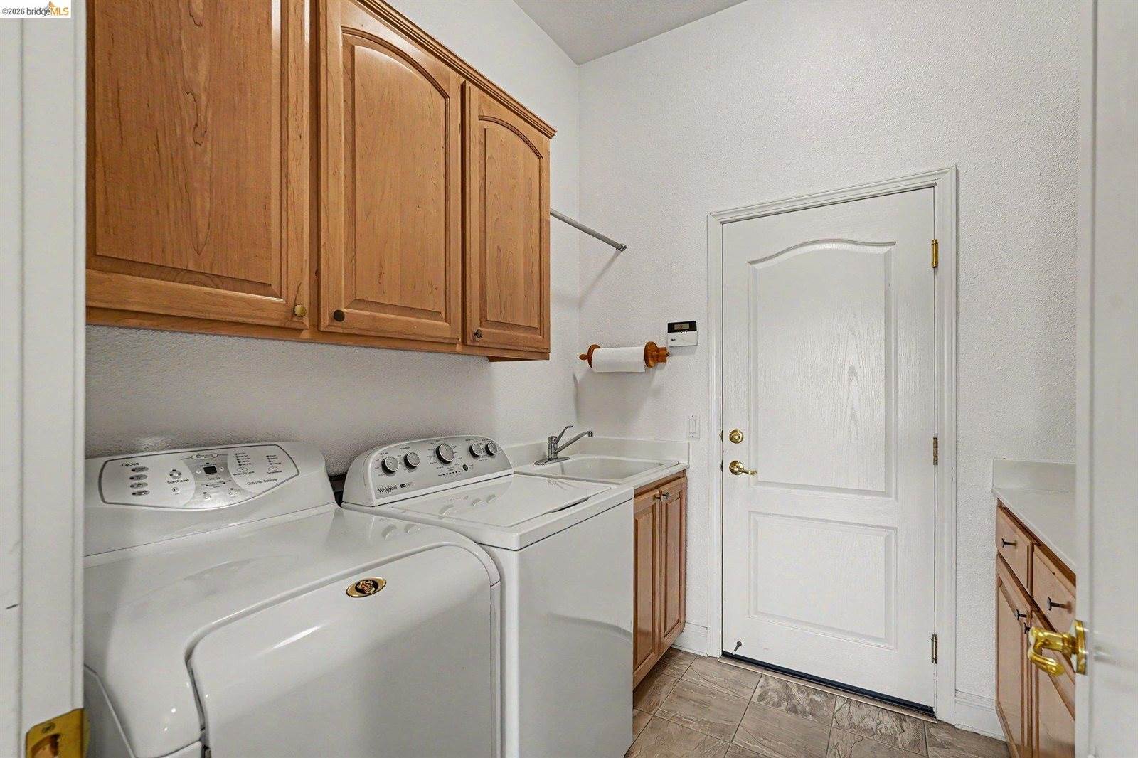979 Centennial Dr, Brentwood, CA 94513