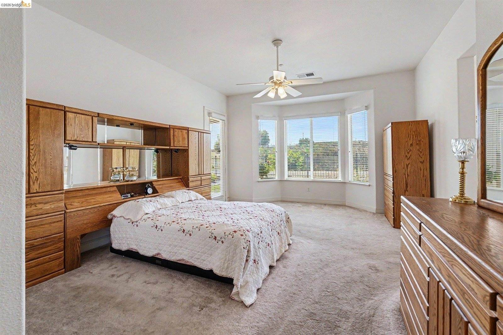 979 Centennial Dr, Brentwood, CA 94513