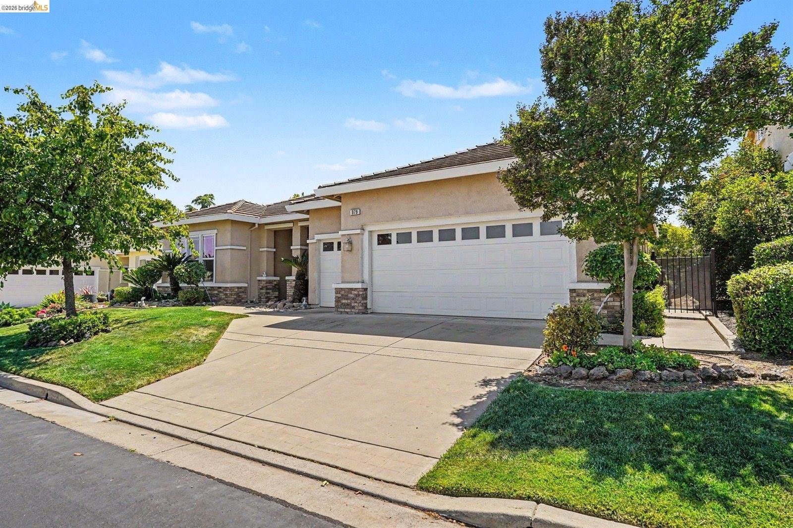 979 Centennial Dr, Brentwood, CA 94513