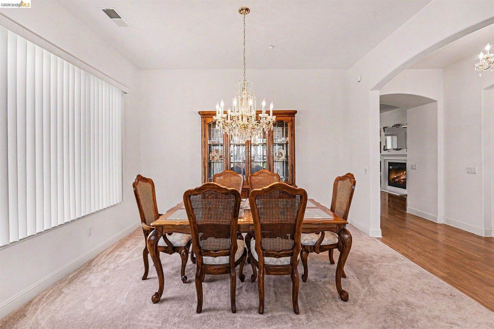 979 Centennial Dr, Brentwood, CA 94513