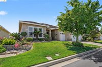 979 Centennial Dr, Brentwood, CA 94513