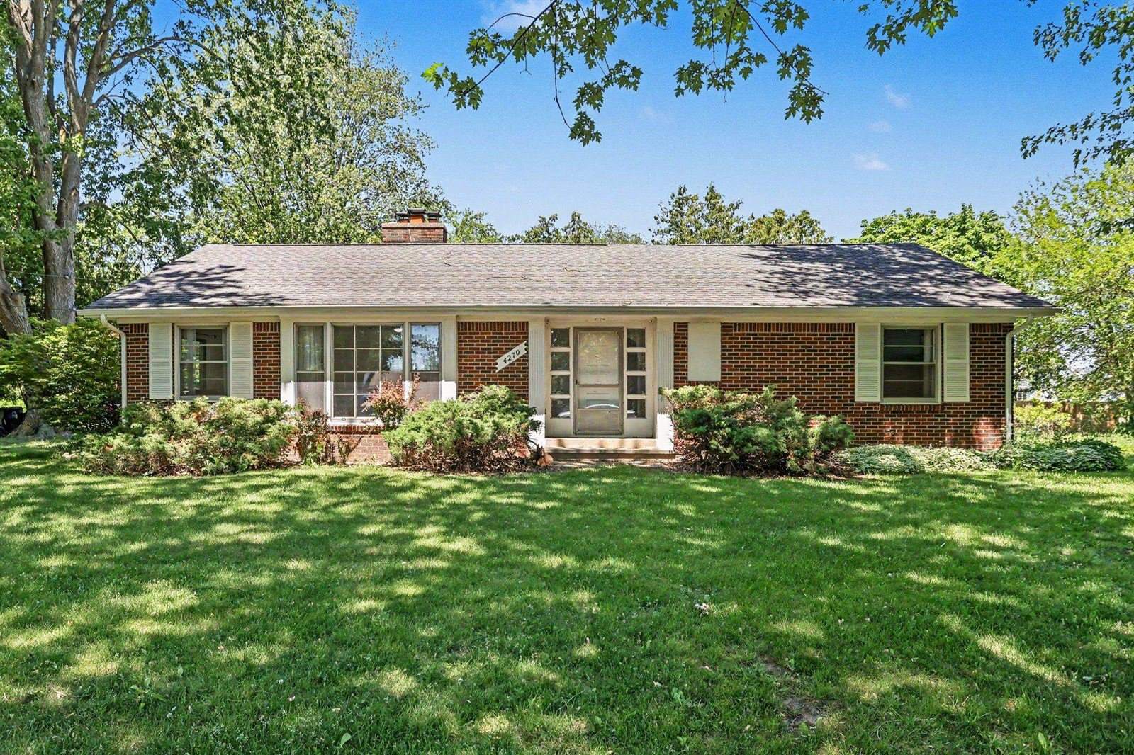 4270 Shattuck Road, Saginaw, MI 48603