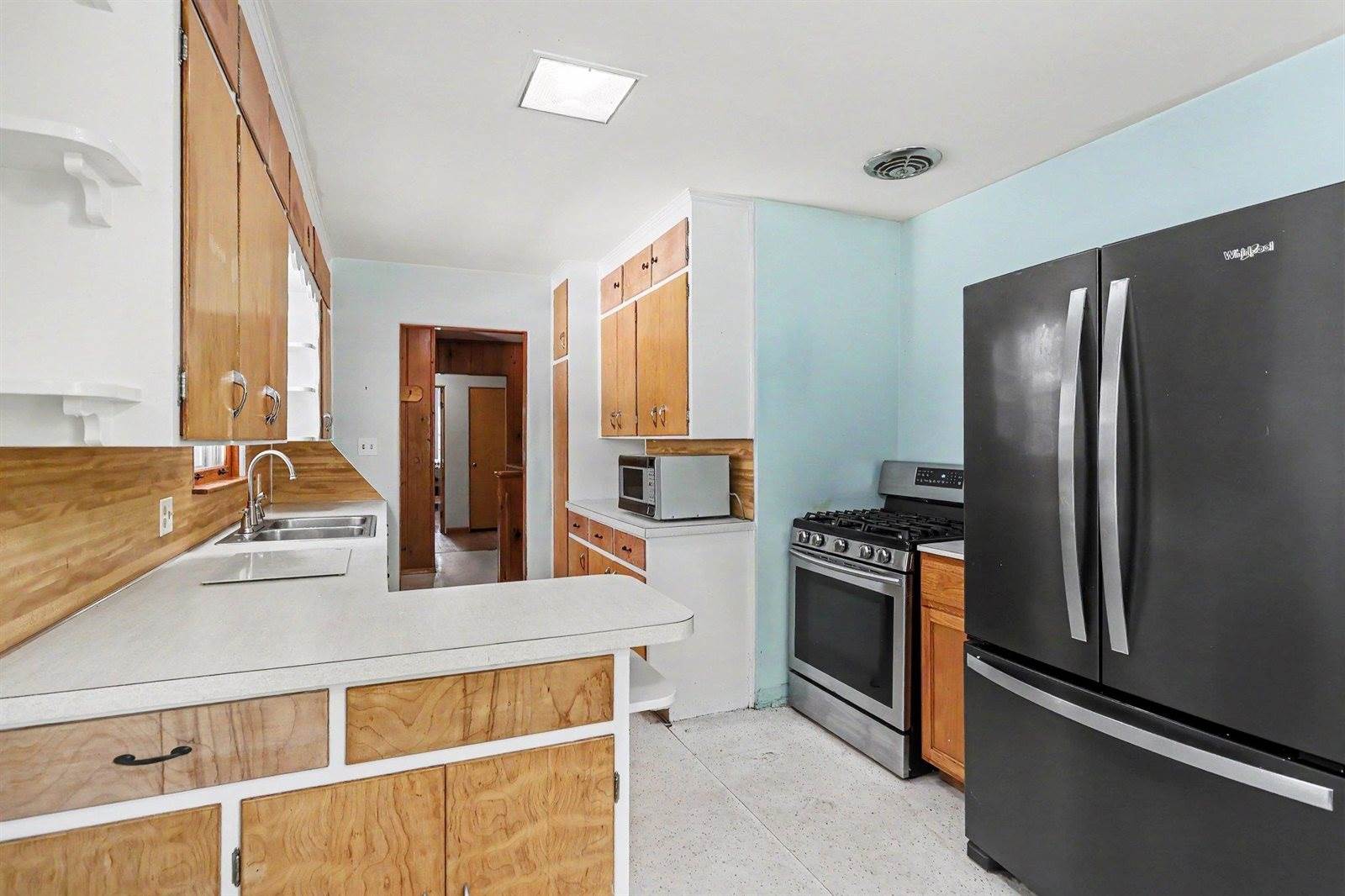 4270 Shattuck Road, Saginaw, MI 48603