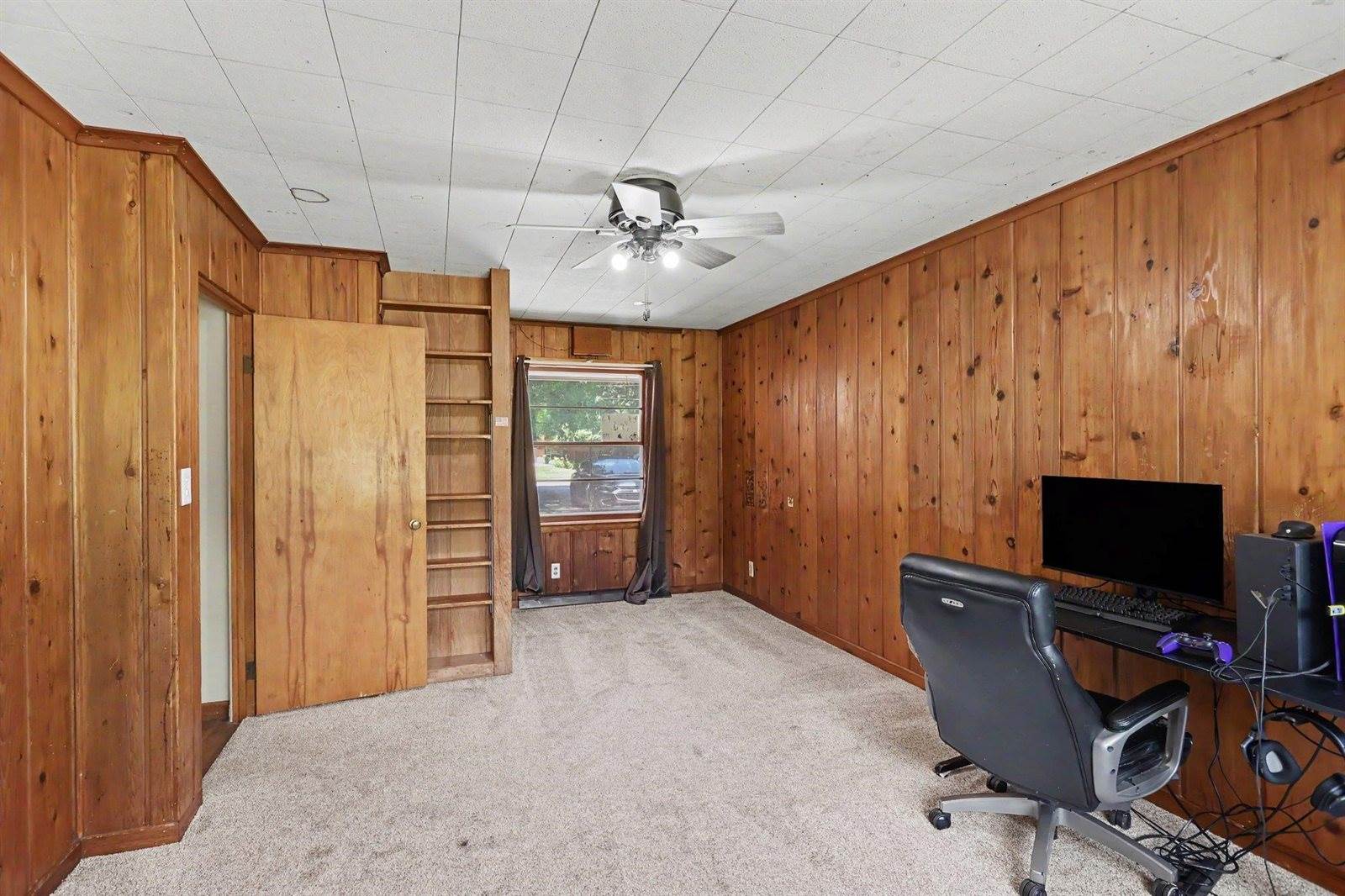 4270 Shattuck Road, Saginaw, MI 48603