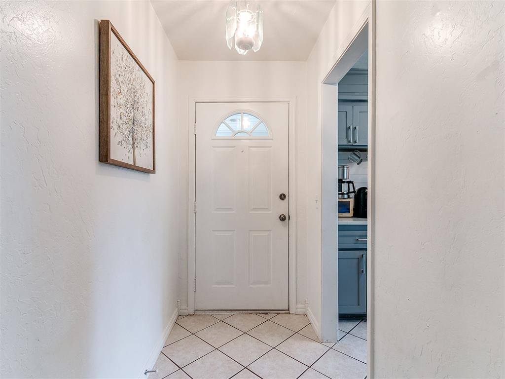 735 Sunset Drive, Edmond, OK 73003