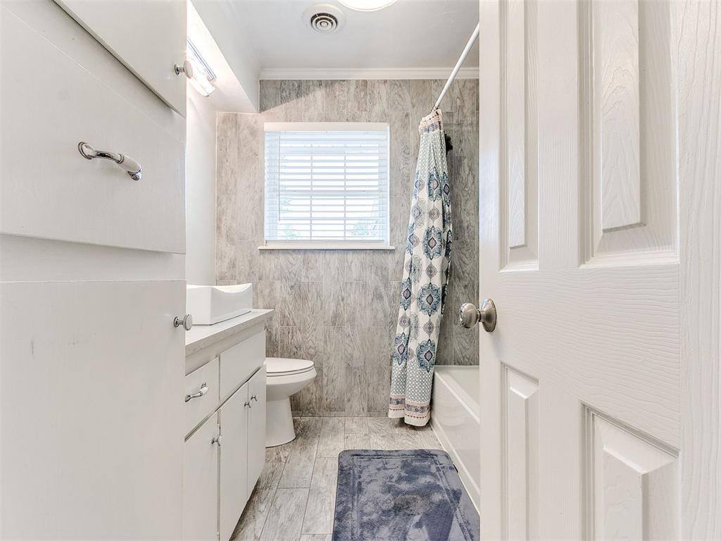 735 Sunset Drive, Edmond, OK 73003