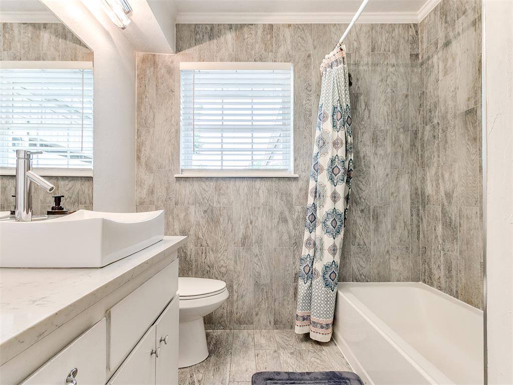 735 Sunset Drive, Edmond, OK 73003