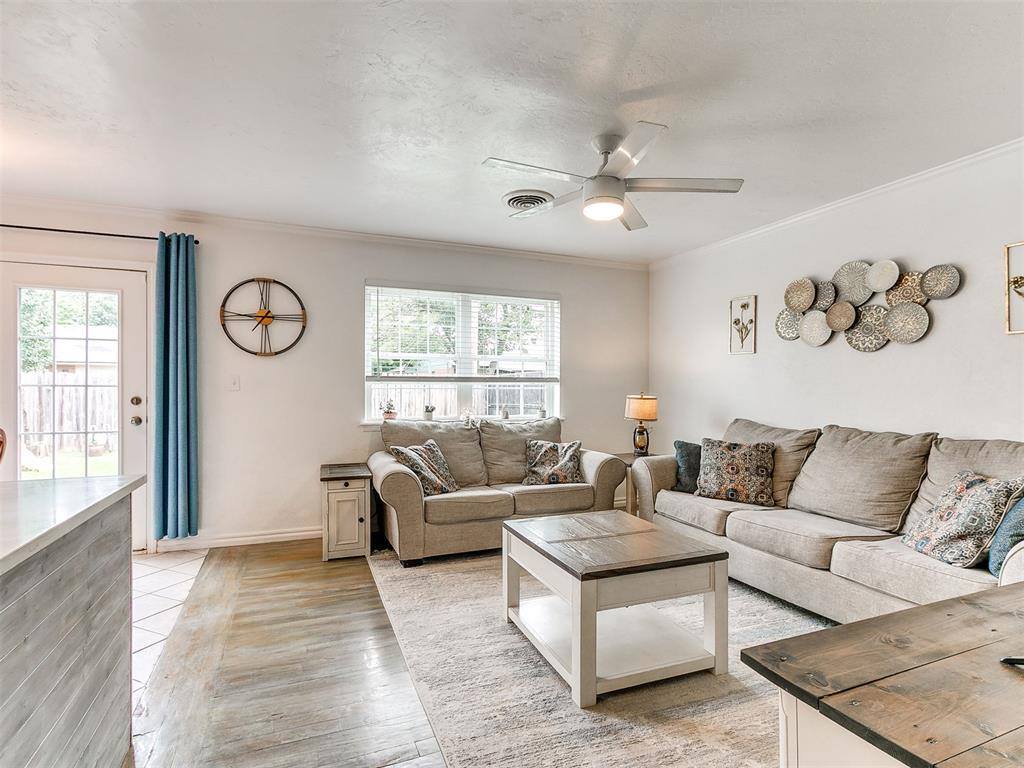 735 Sunset Drive, Edmond, OK 73003