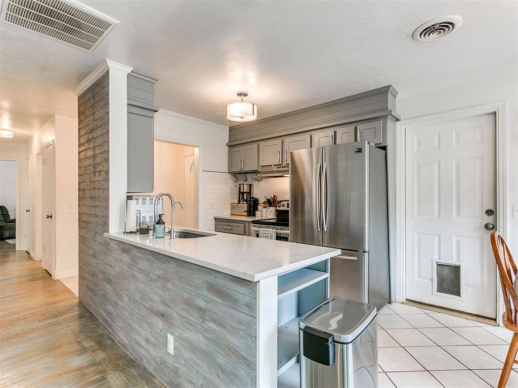 735 Sunset Drive, Edmond, OK 73003