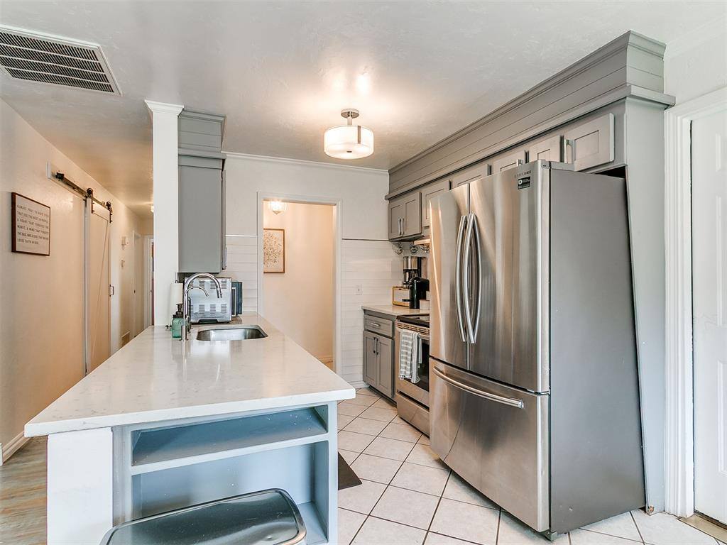 735 Sunset Drive, Edmond, OK 73003