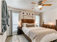 735 Sunset Drive, Edmond, OK 73003