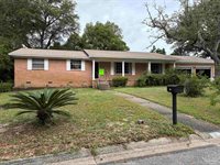 3 Rodgers Pl, Pensacola, FL 32506