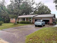 3 Rodgers Pl, Pensacola, FL 32506