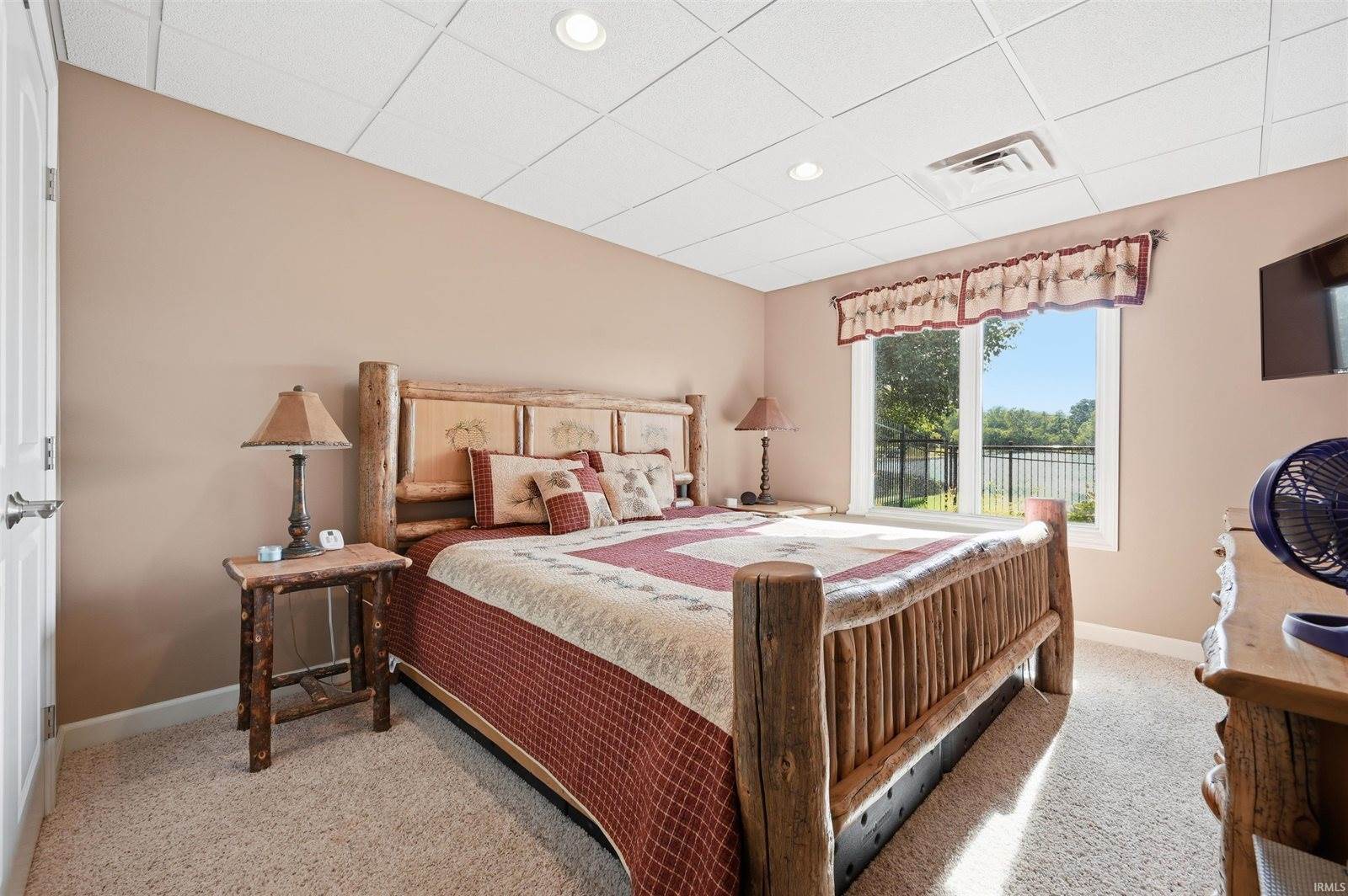 10 Conner Drive, Hartford City, IN 47348