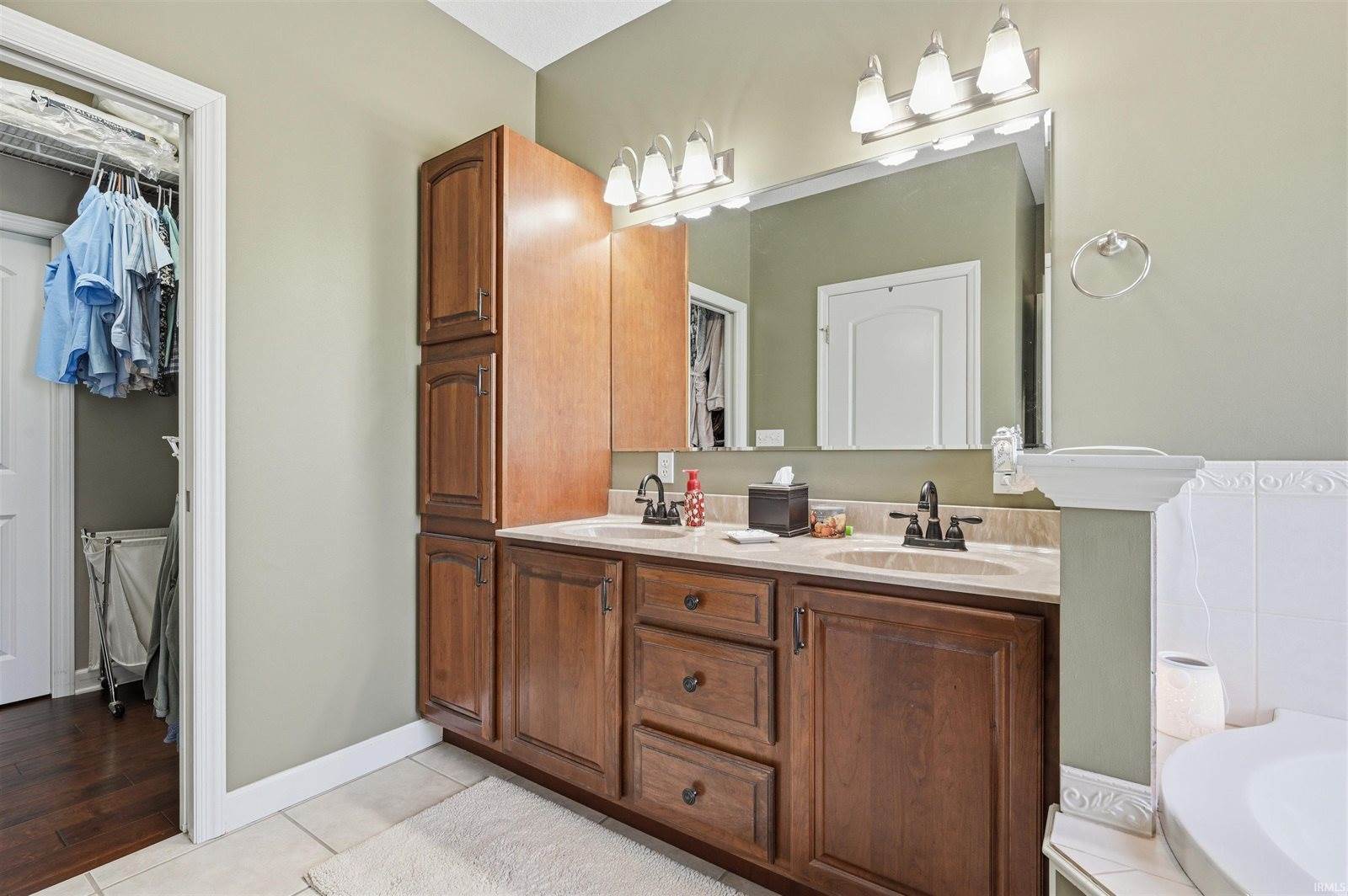 10 Conner Drive, Hartford City, IN 47348