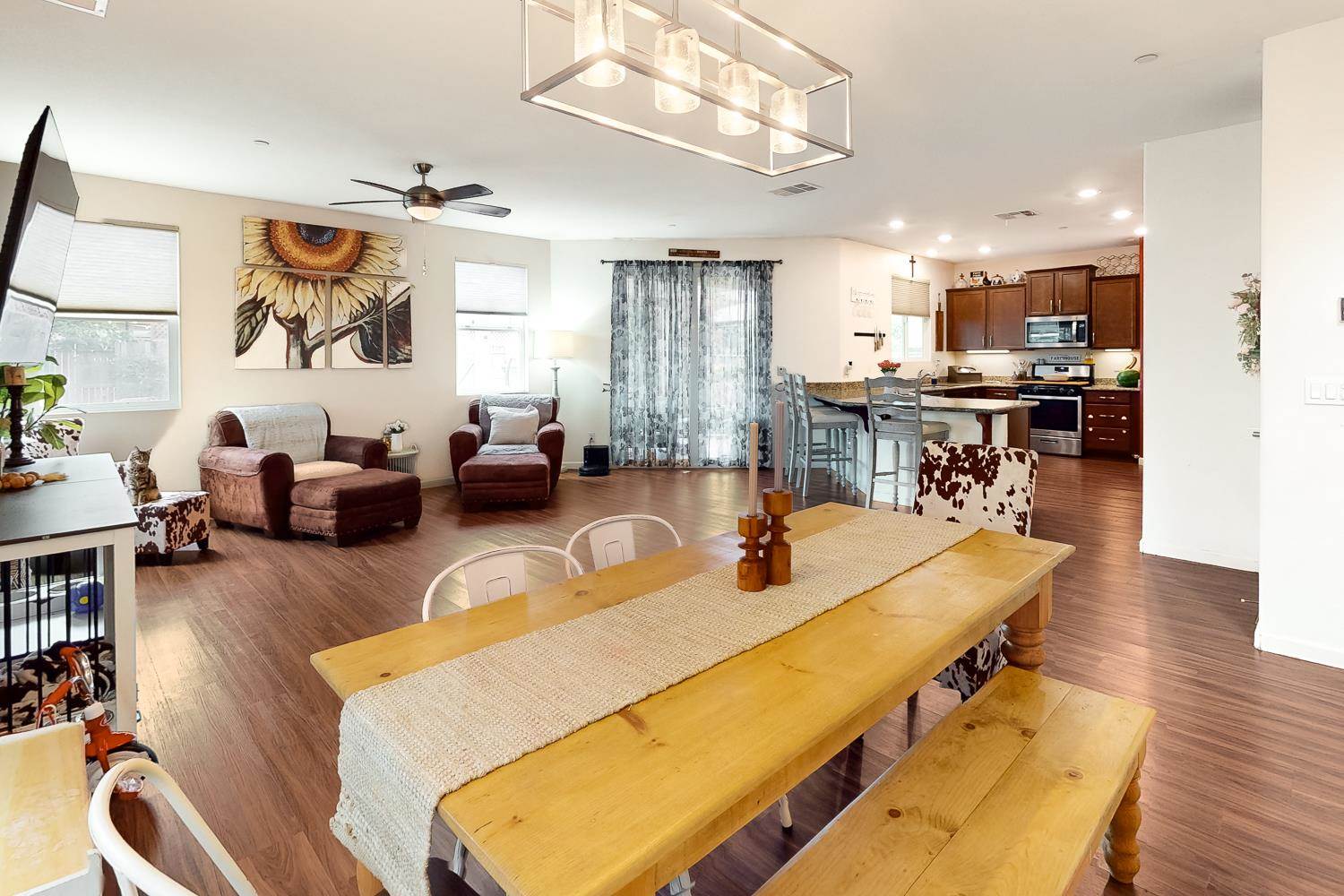 7056 Encore Way, Roseville, CA 95747