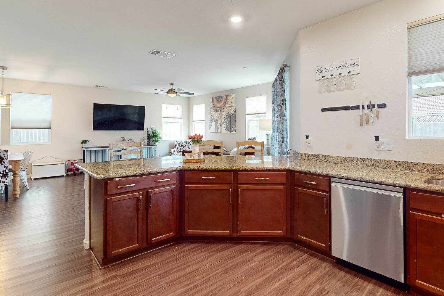 7056 Encore Way, Roseville, CA 95747