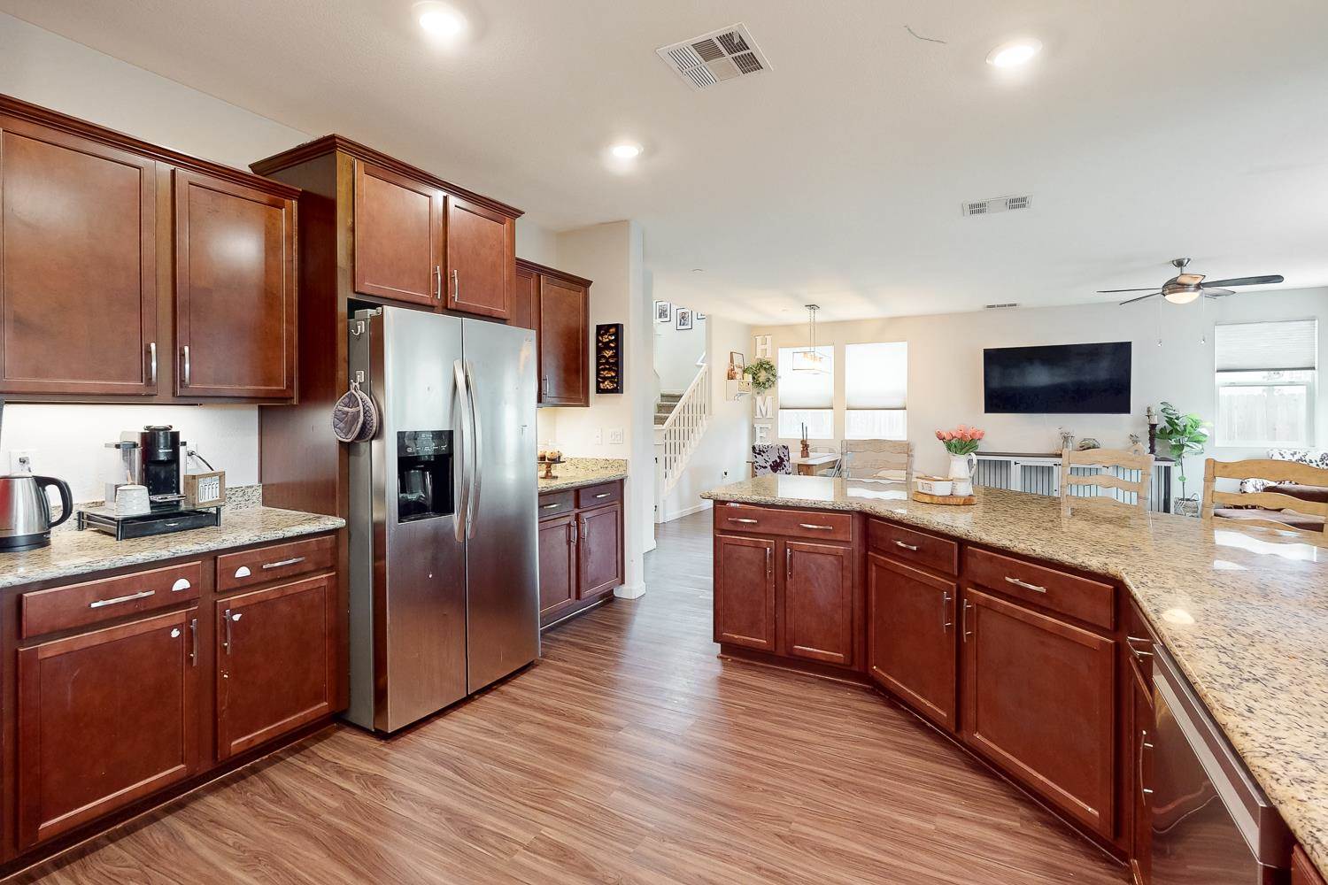 7056 Encore Way, Roseville, CA 95747