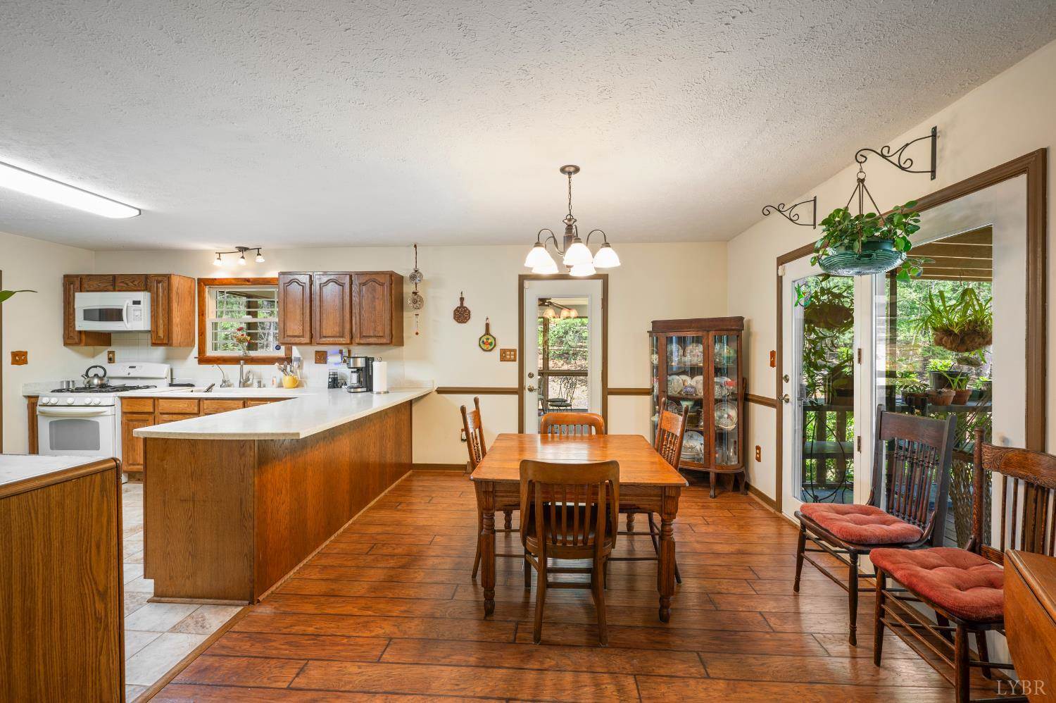 357 Mt Vista Drive, Lynchburg, VA 24504