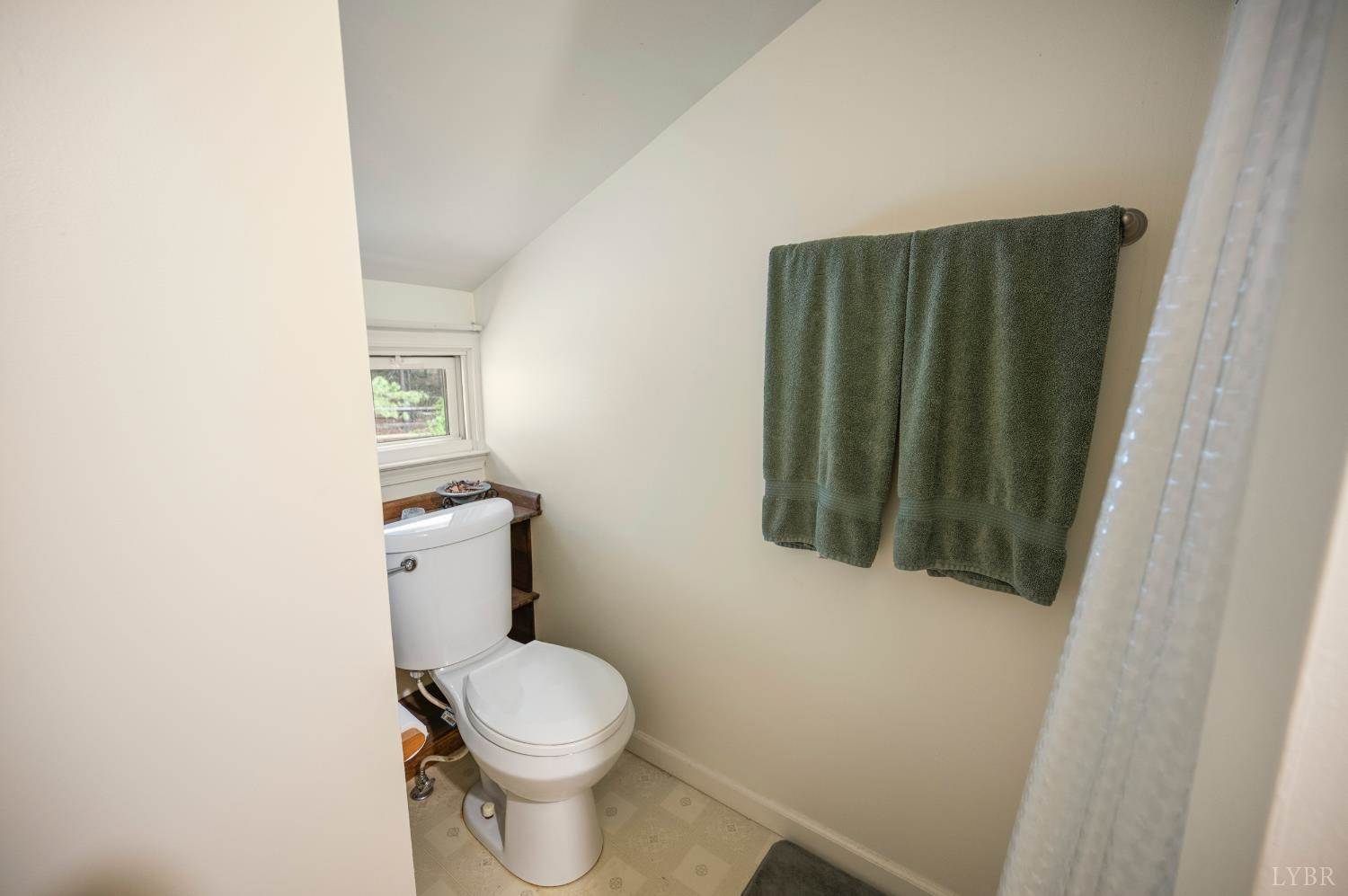 357 Mt Vista Drive, Lynchburg, VA 24504