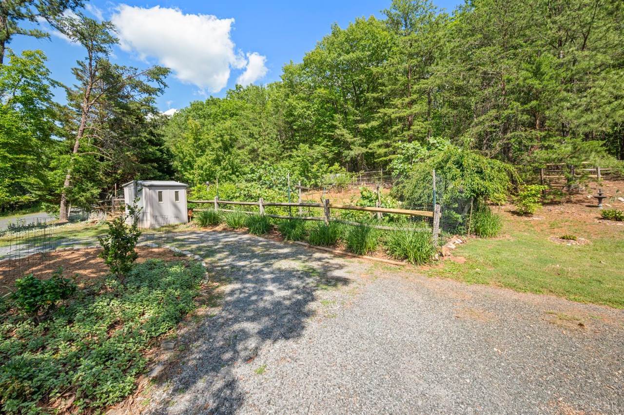 357 Mt Vista Drive, Lynchburg, VA 24504