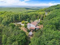 357 Mt Vista Drive, Lynchburg, VA 24504