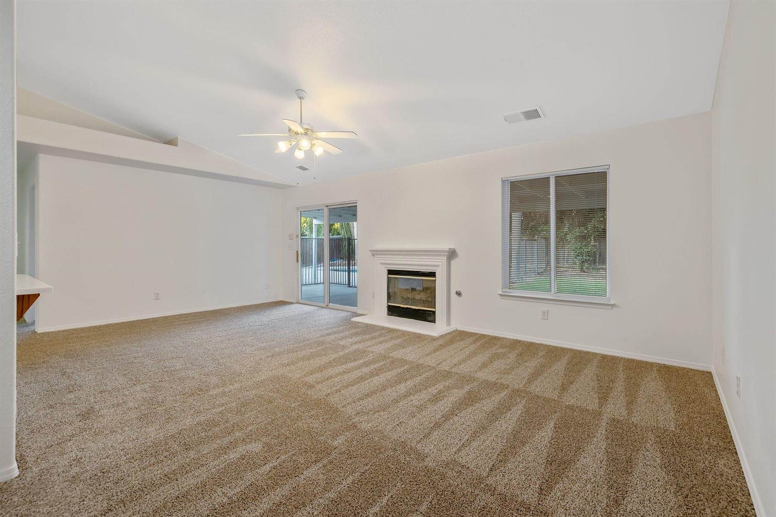 1350 South Grand Street, Visalia, CA 93292