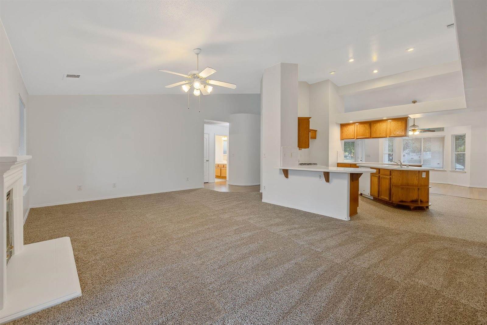1350 South Grand Street, Visalia, CA 93292