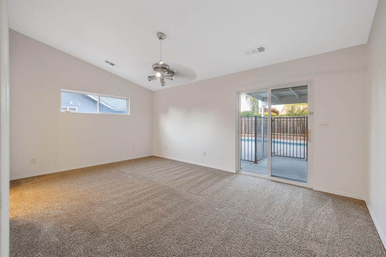 1350 South Grand Street, Visalia, CA 93292