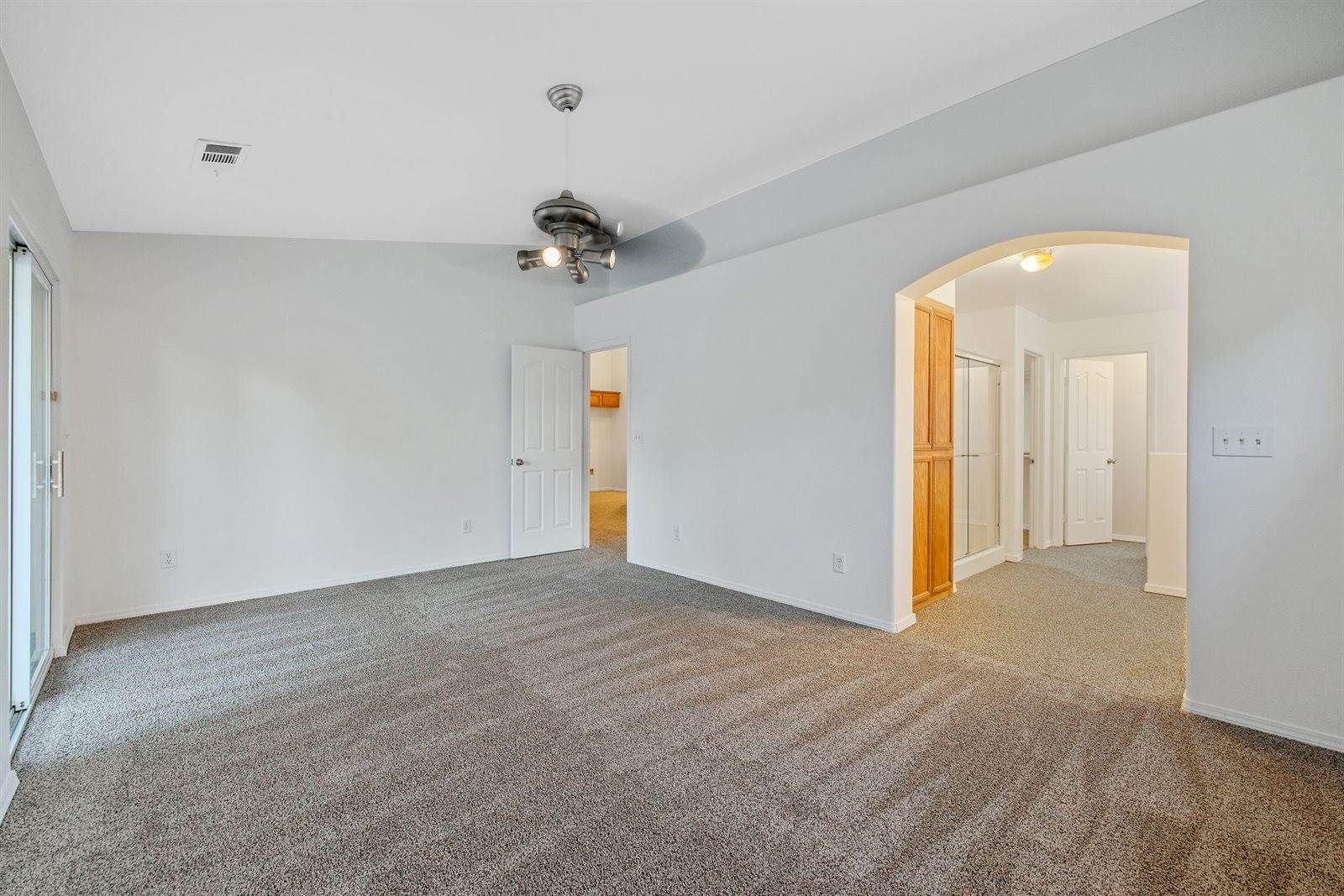 1350 South Grand Street, Visalia, CA 93292
