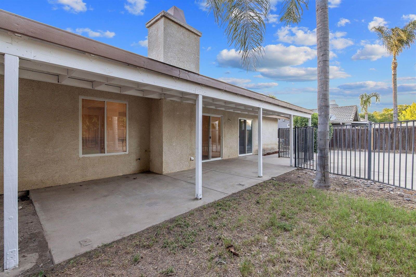1350 South Grand Street, Visalia, CA 93292