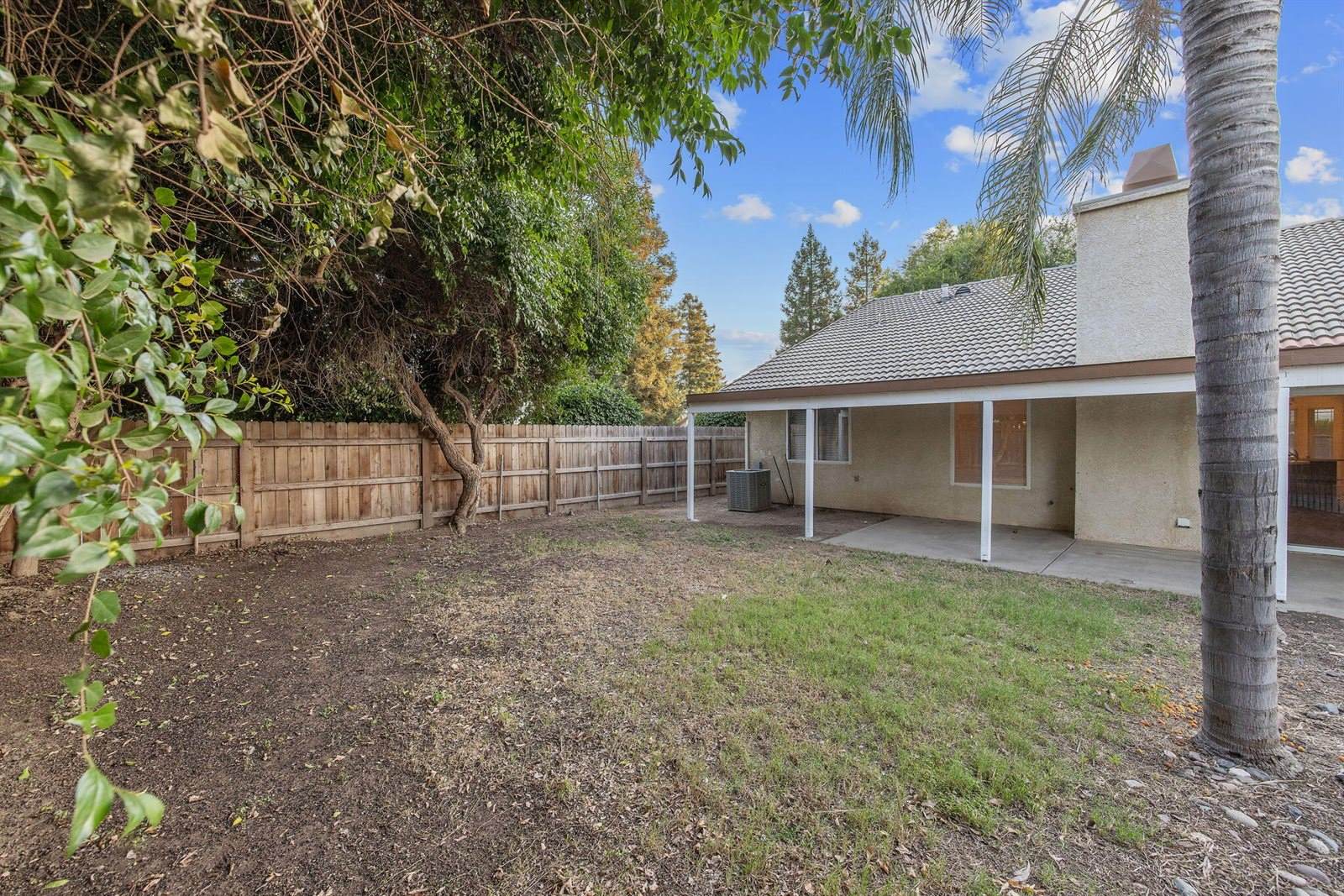 1350 South Grand Street, Visalia, CA 93292