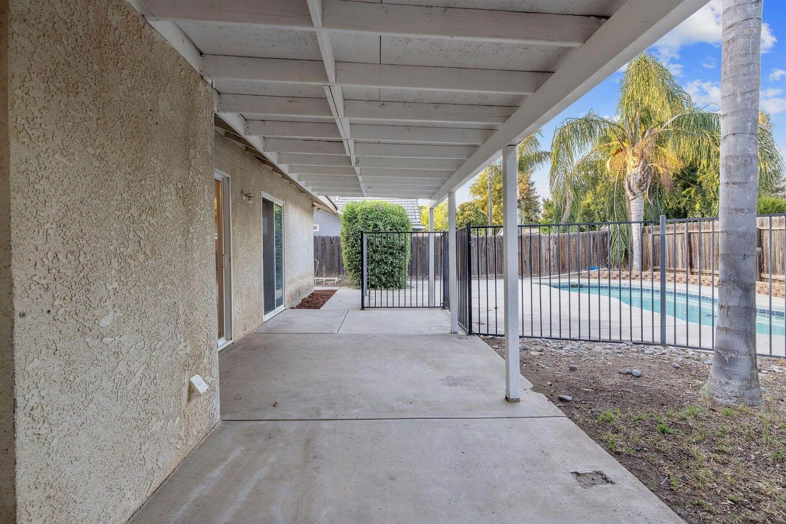 1350 South Grand Street, Visalia, CA 93292