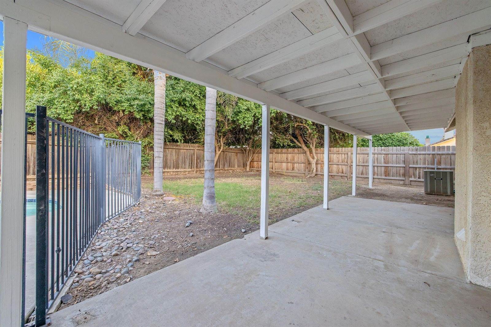 1350 South Grand Street, Visalia, CA 93292