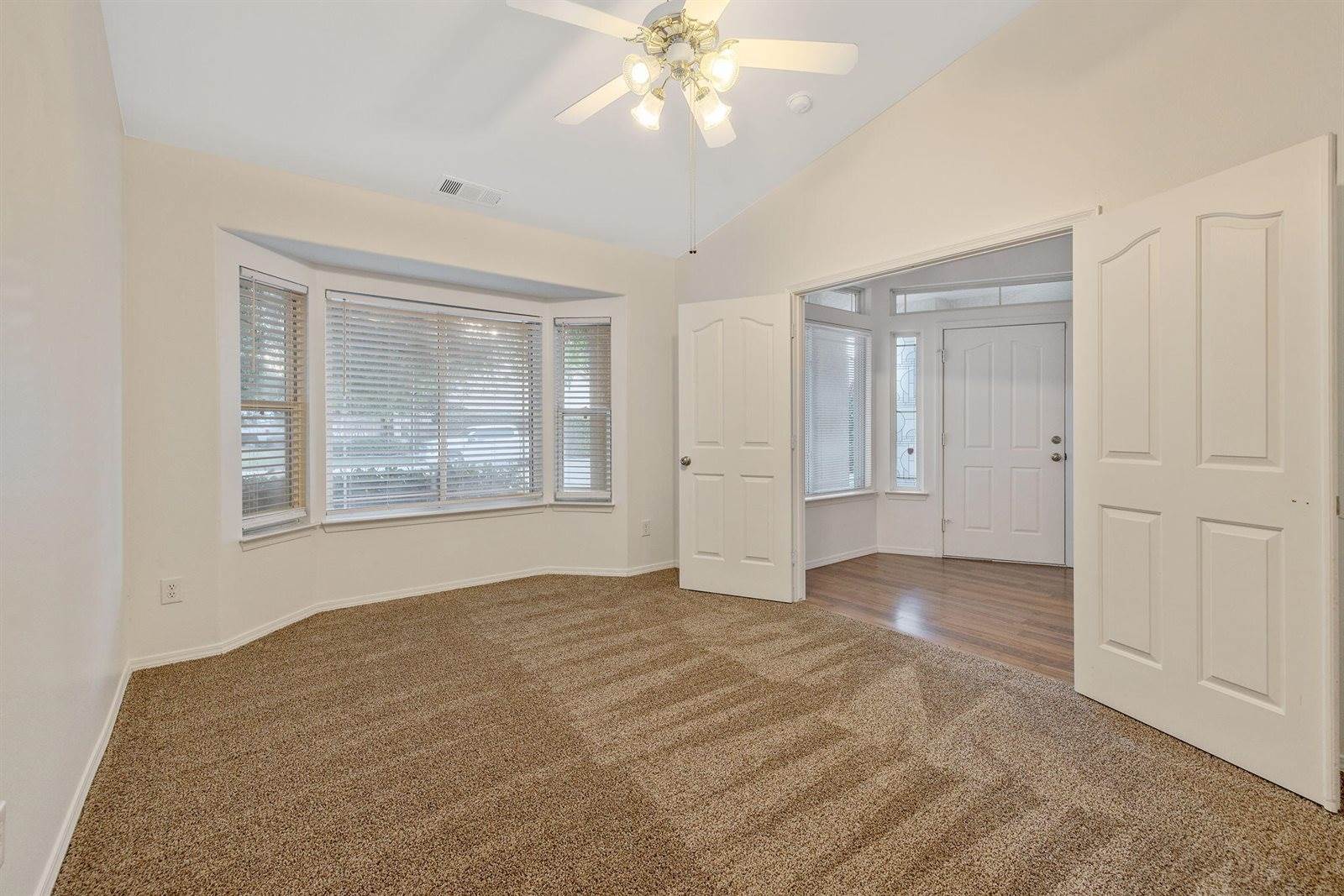 1350 South Grand Street, Visalia, CA 93292