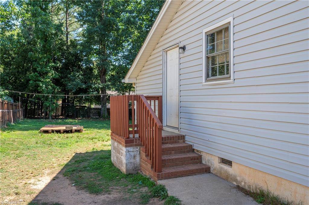 1656 Guilford Drive, Winston-Salem, NC 27127