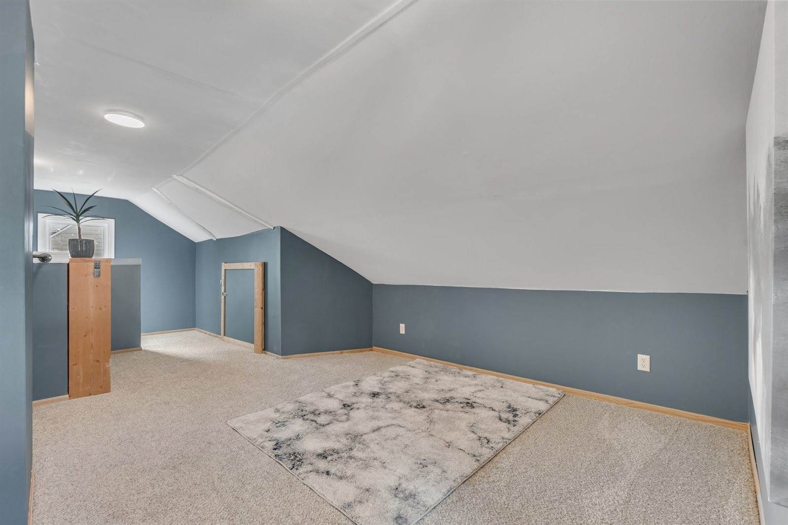 542 21st Avenue, Moline, IL 61265