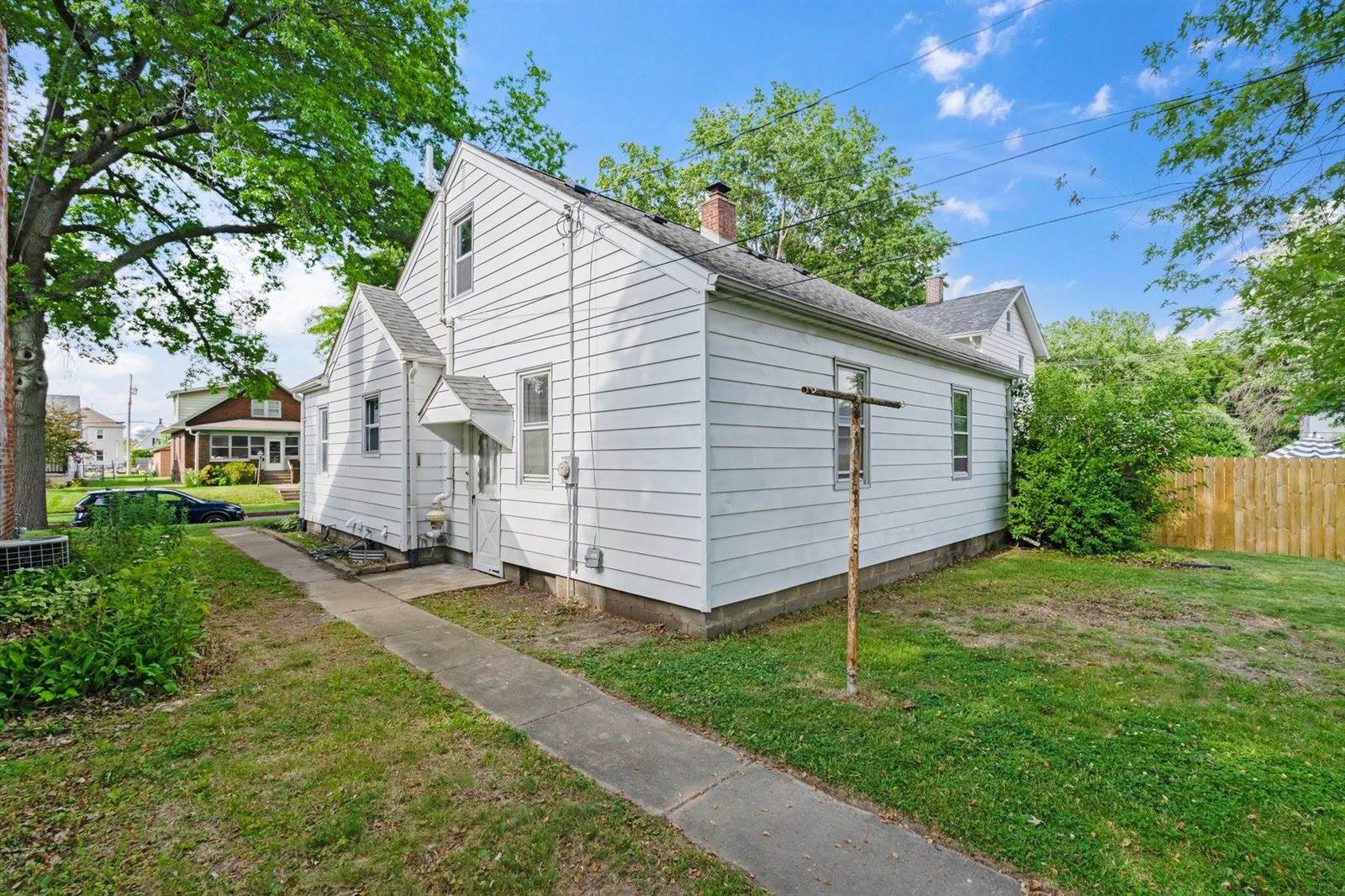 542 21st Avenue, Moline, IL 61265