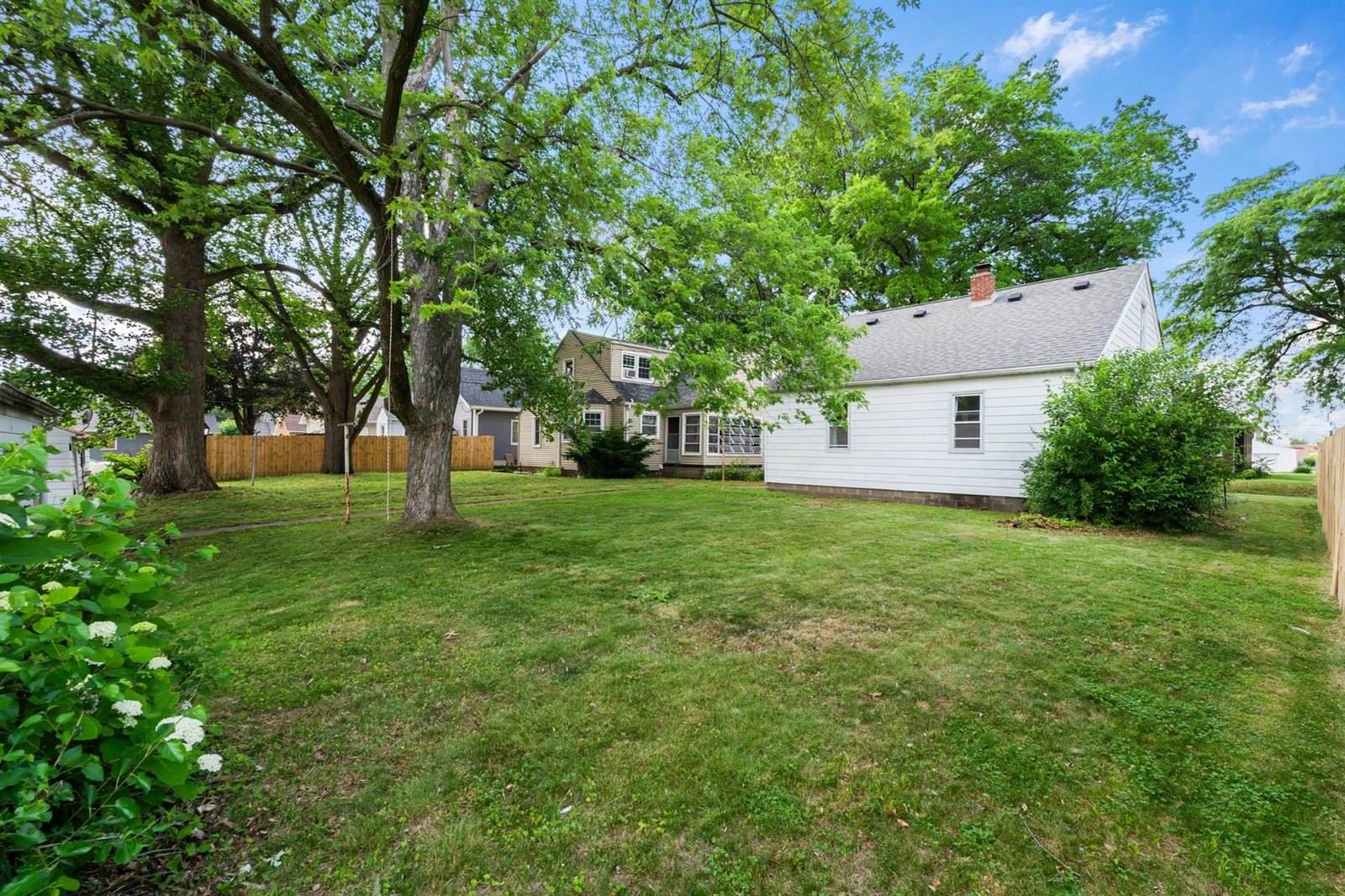 542 21st Avenue, Moline, IL 61265