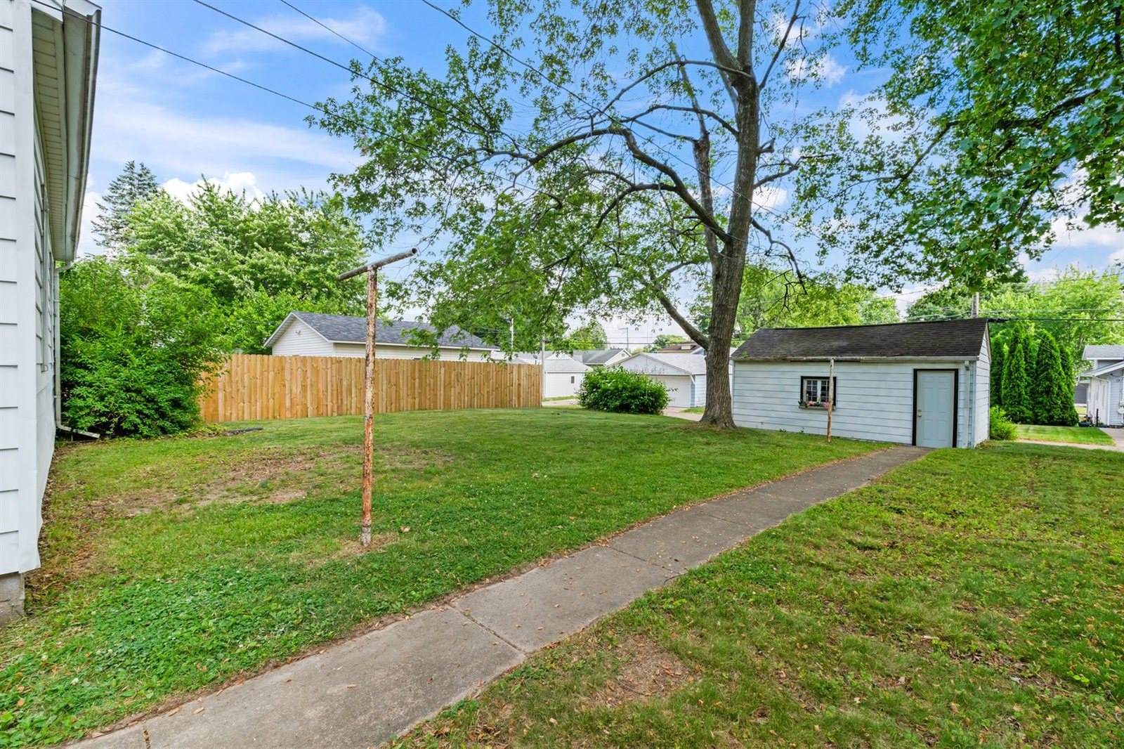 542 21st Avenue, Moline, IL 61265