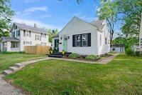 542 21st Avenue, Moline, IL 61265