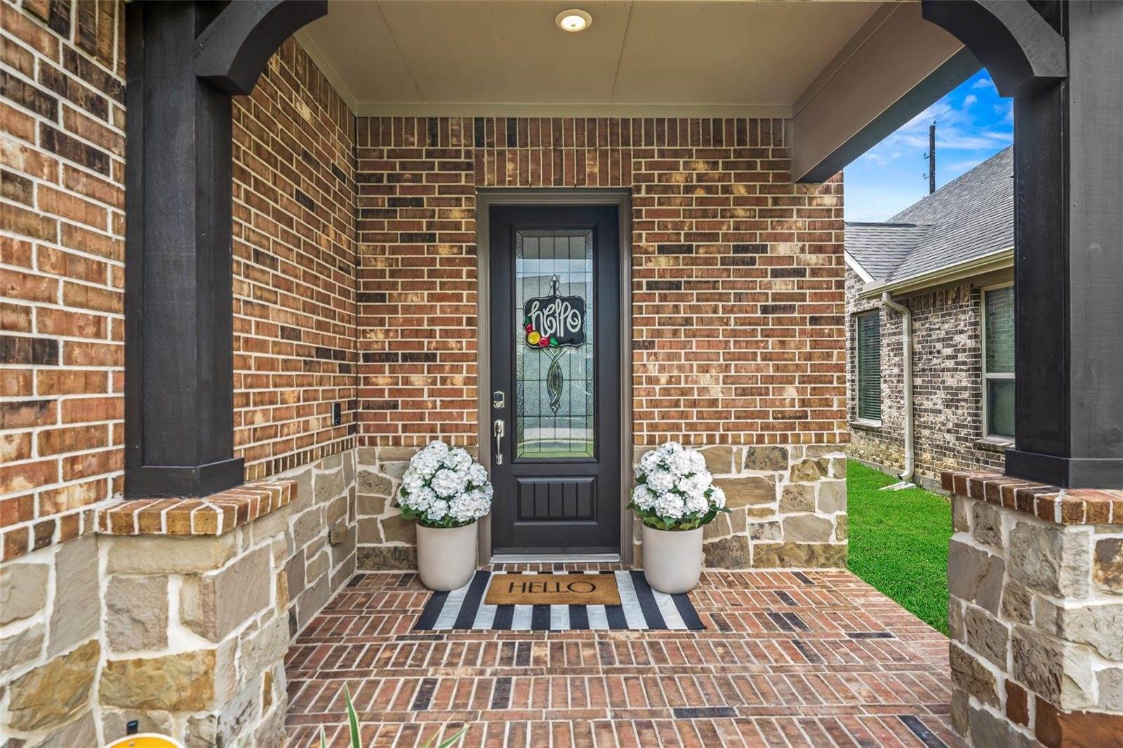 9319 Dochfour Lane, Tomball, TX 77375